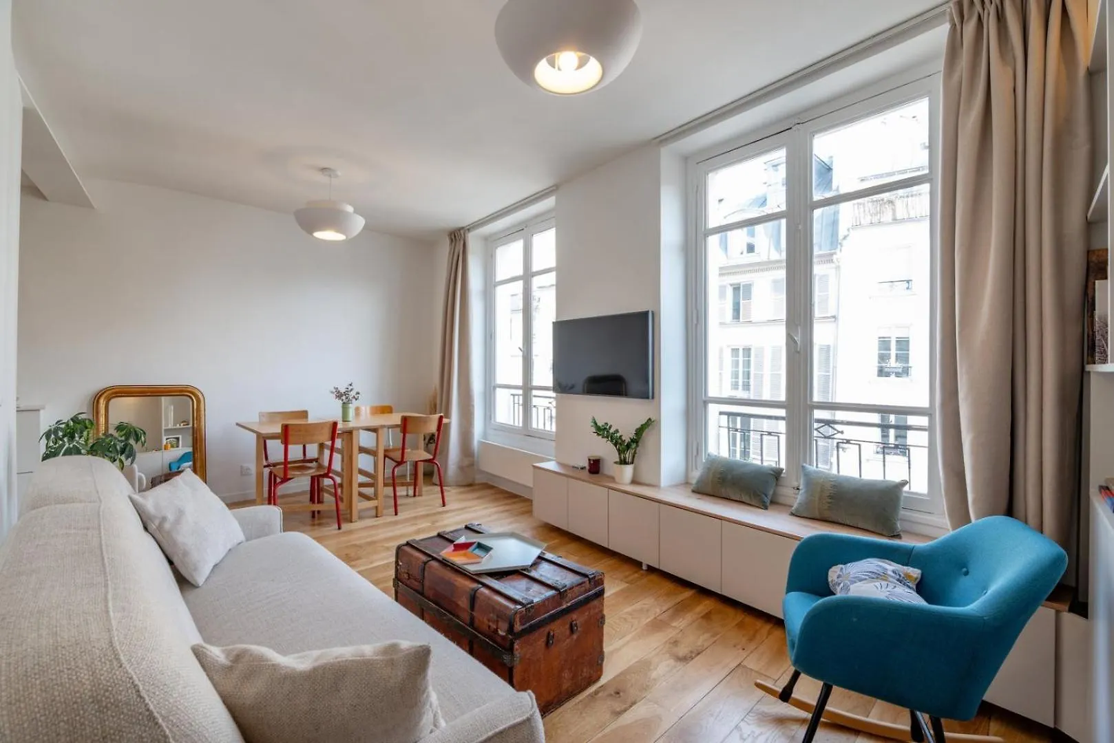 Cozy Faubourg St Martin Retreat Lägenhet Paris