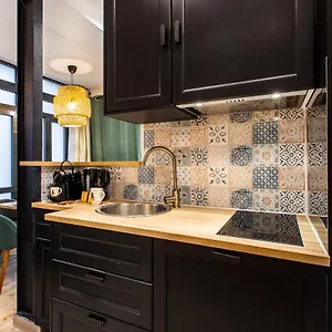  Appartement Canal Saint Martin 2br