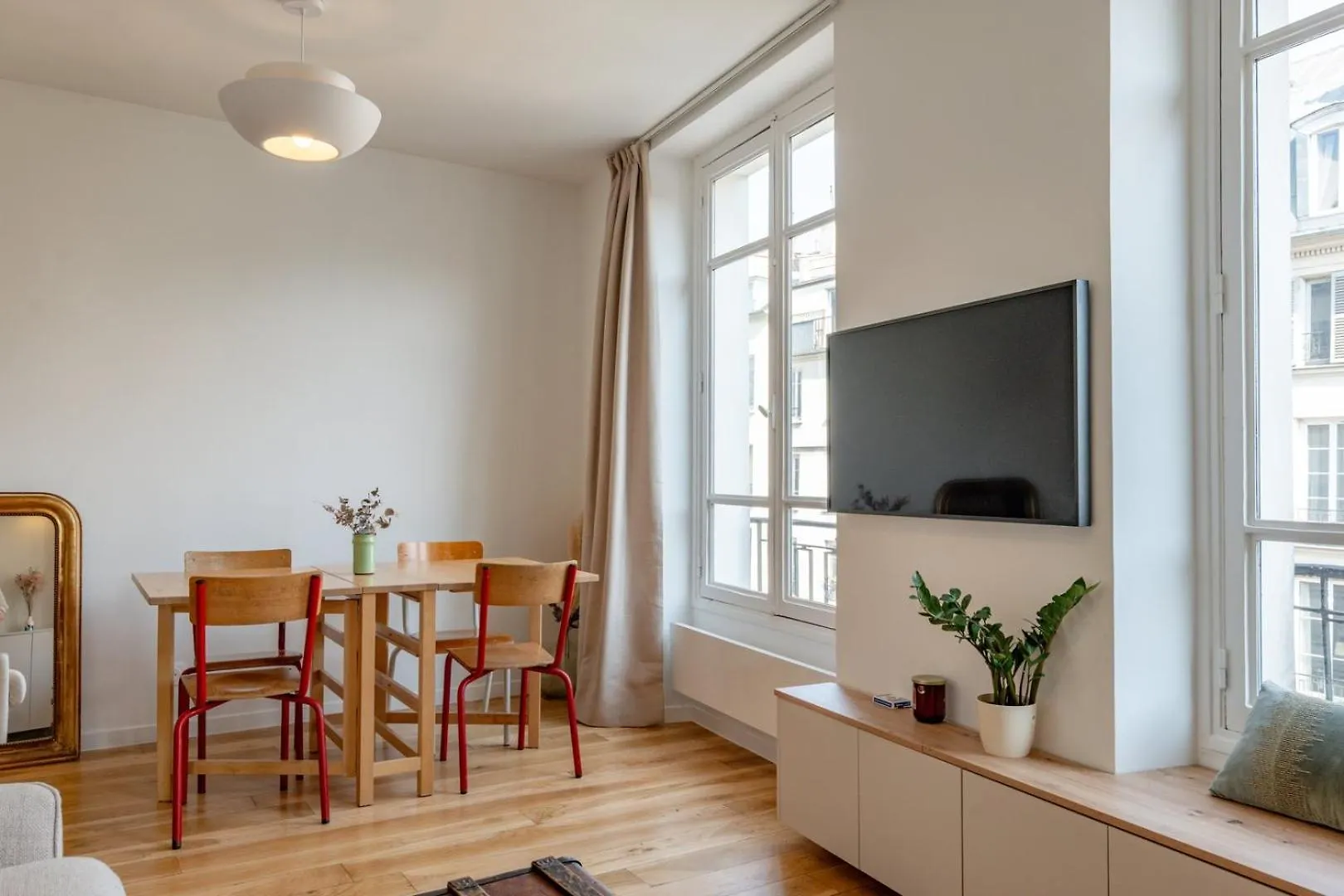 파리 Cozy Faubourg St Martin Retreat 아파트 프랑스
